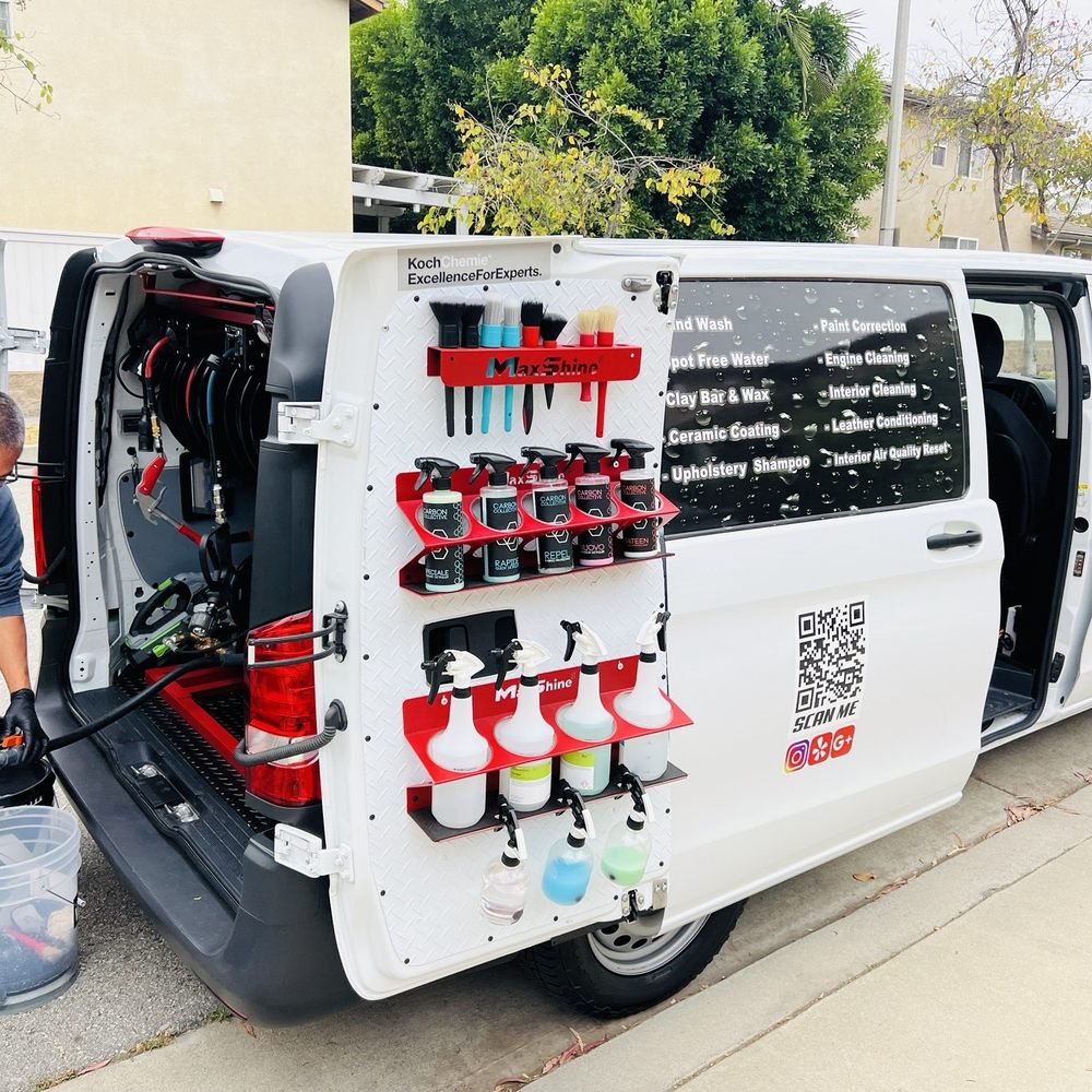 Mobile car wash service